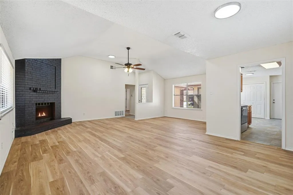 2406 Amber Hill Lane