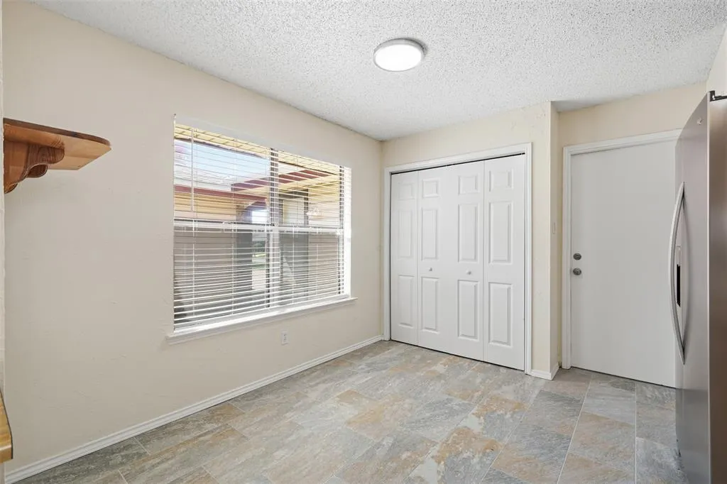 2406 Amber Hill Lane