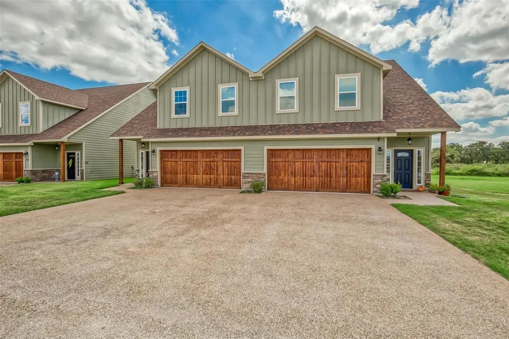 106 Eagle Meadow