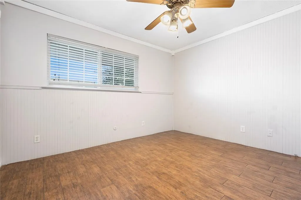 1207 W Wall Street #4