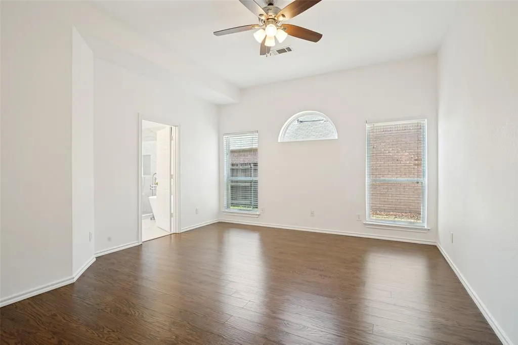 6924 Harvey Lane