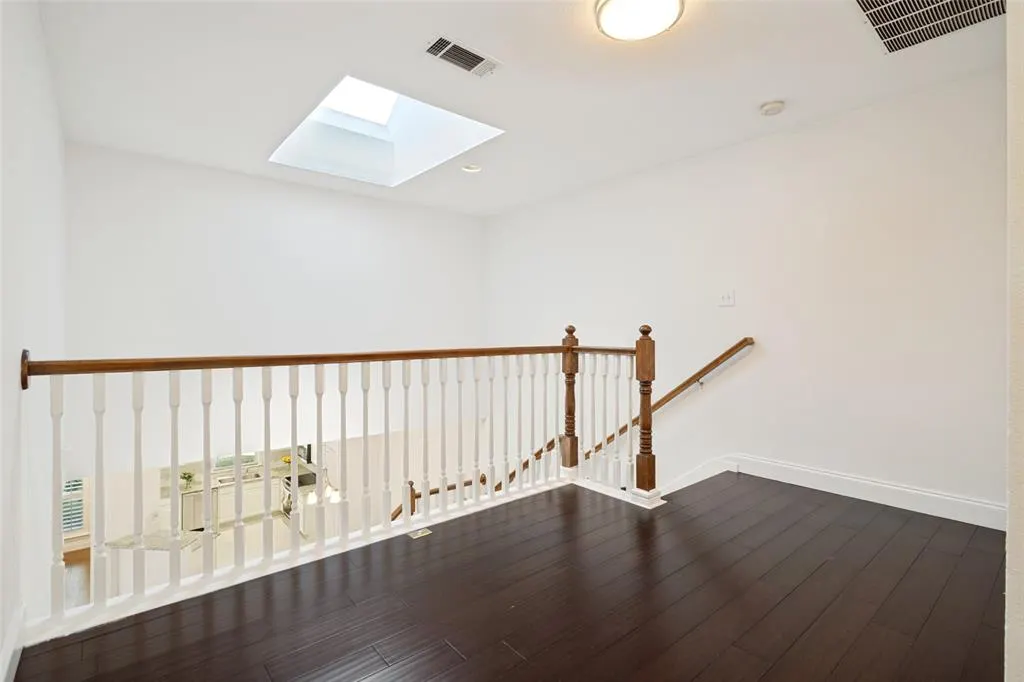 6924 Harvey Lane
