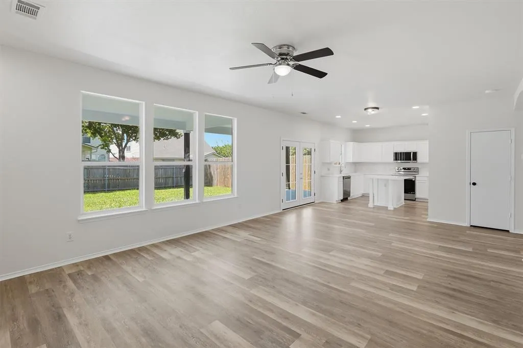 7104 Starwood Drive