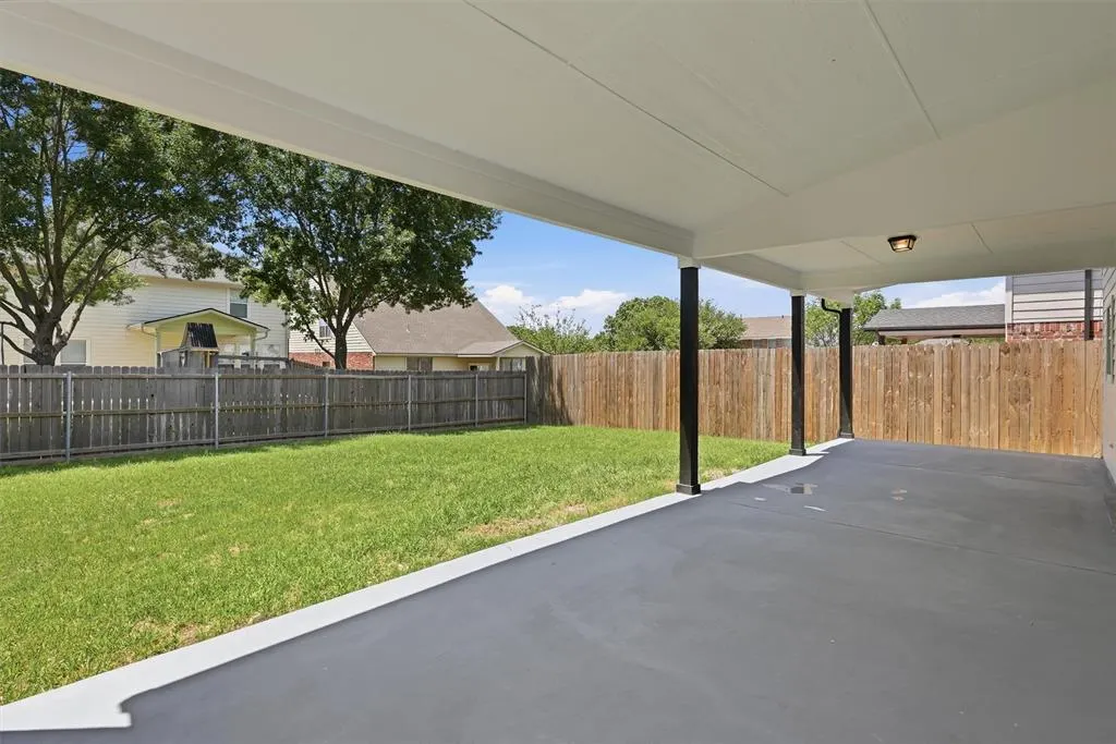 7104 Starwood Drive