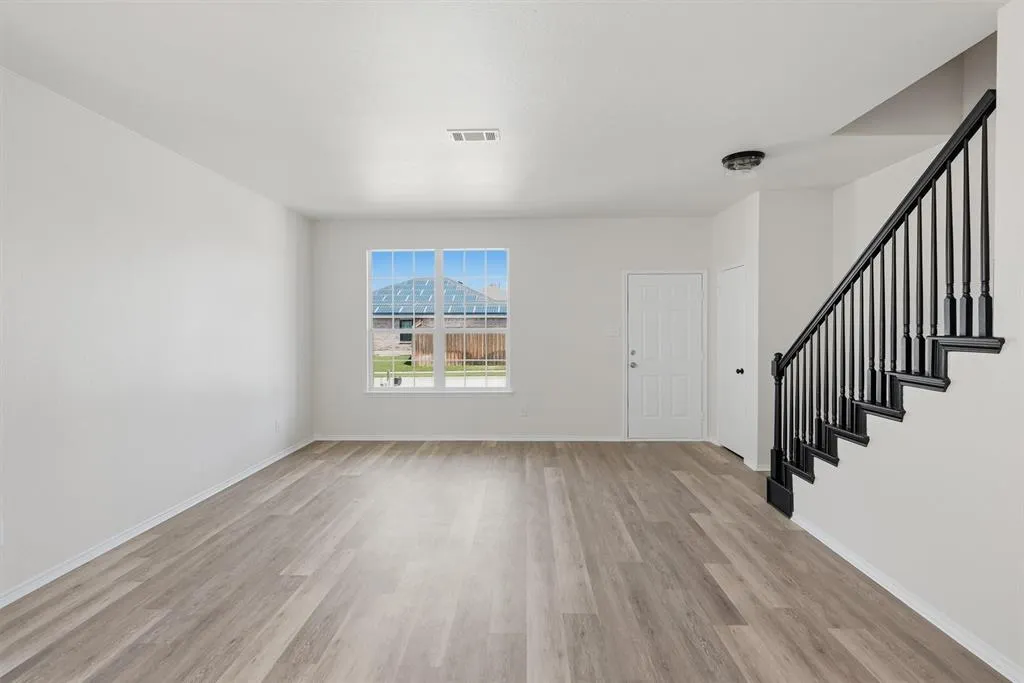7104 Starwood Drive