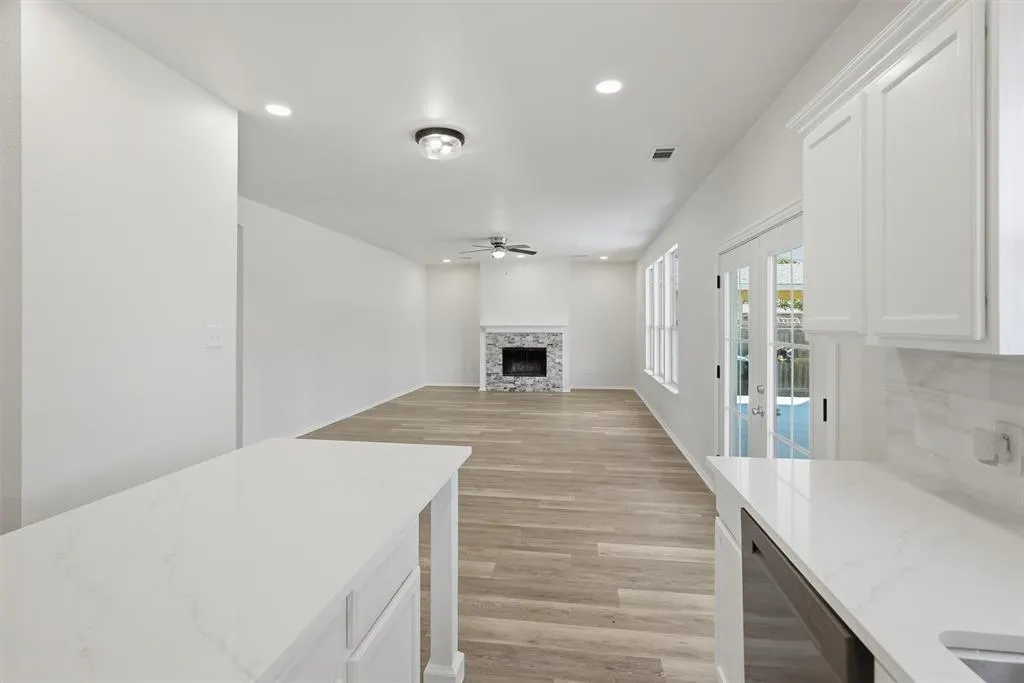 7104 Starwood Drive