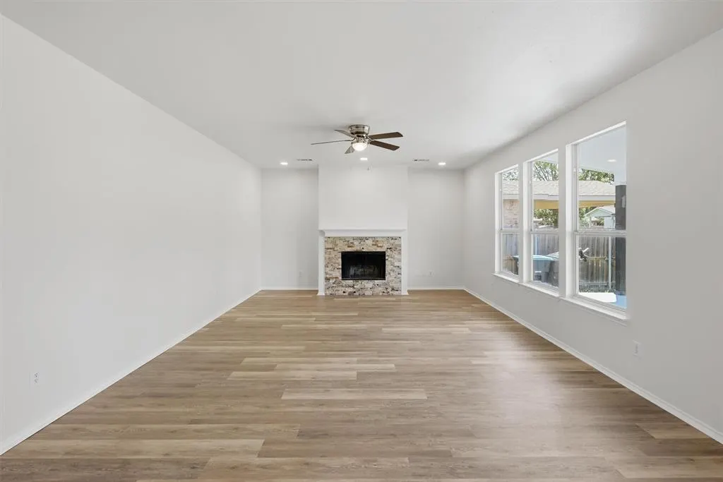 7104 Starwood Drive