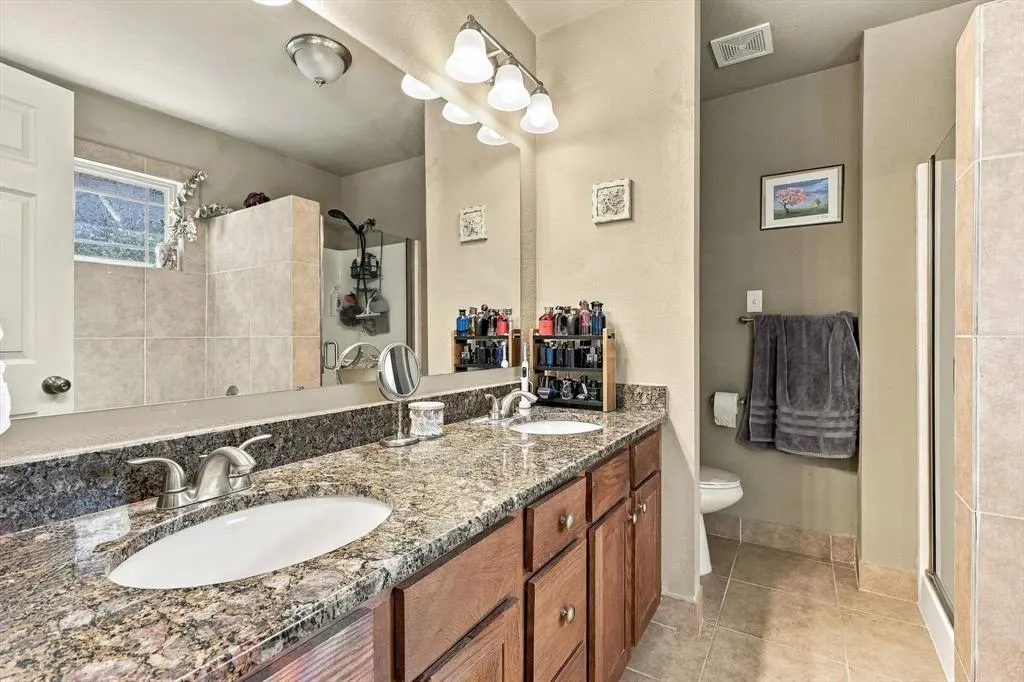 230 Oakwood Circle