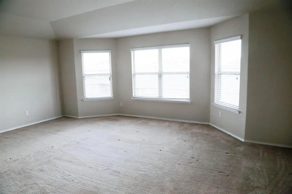 3213 Peninsula Trail