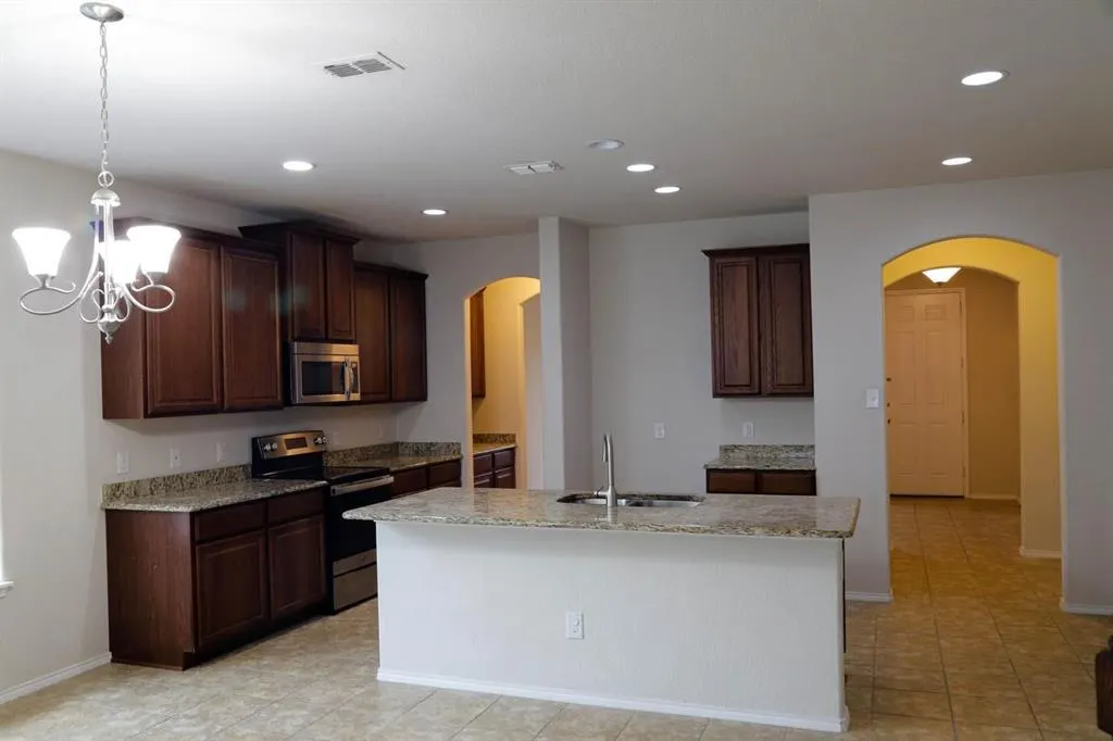 3213 Peninsula Trail