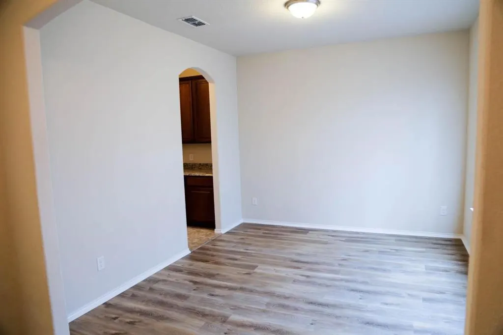 3213 Peninsula Trail