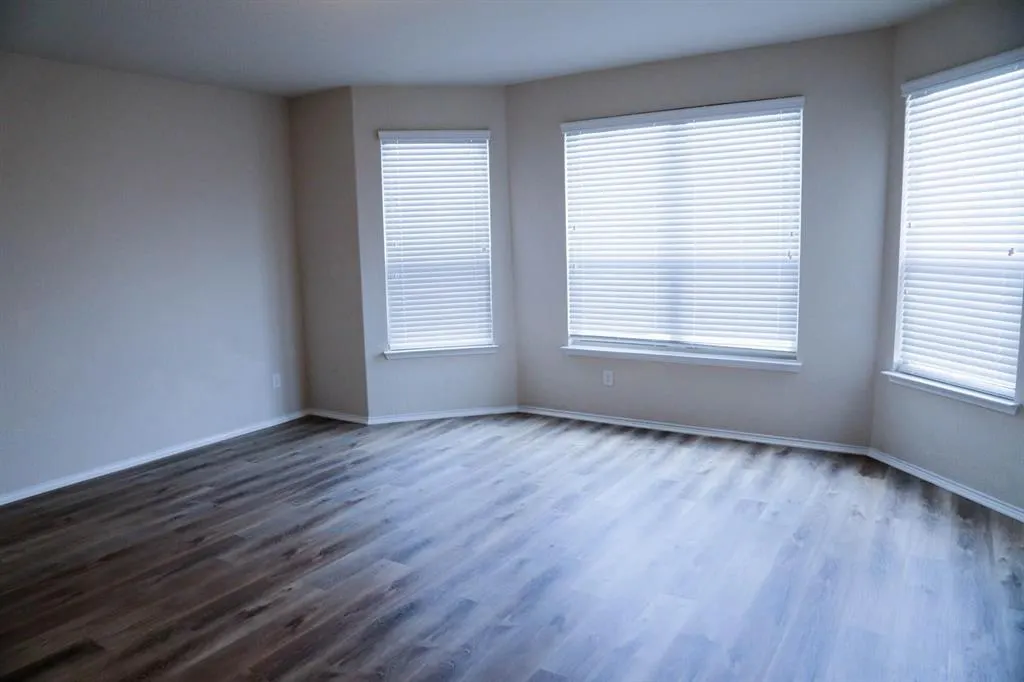 3213 Peninsula Trail