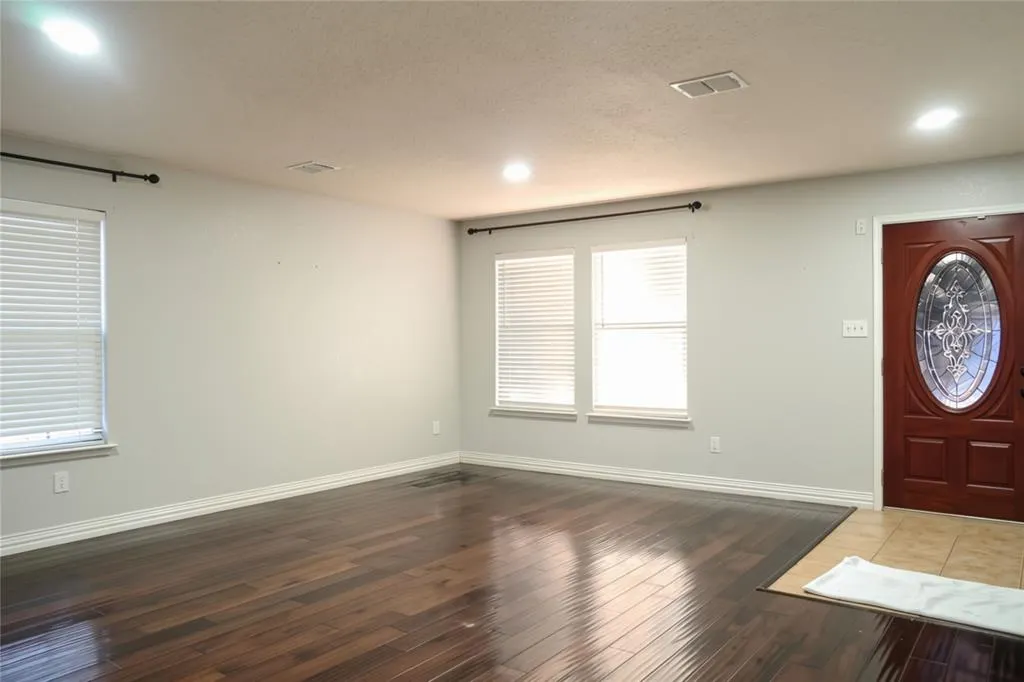 5440 Kleberg Drive