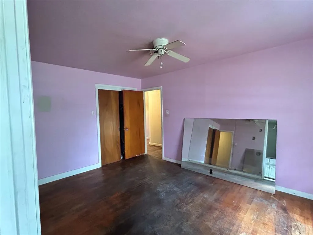 8407 Honeysuckle Lane