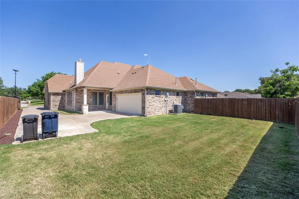 5500 Ledgestone Drive
