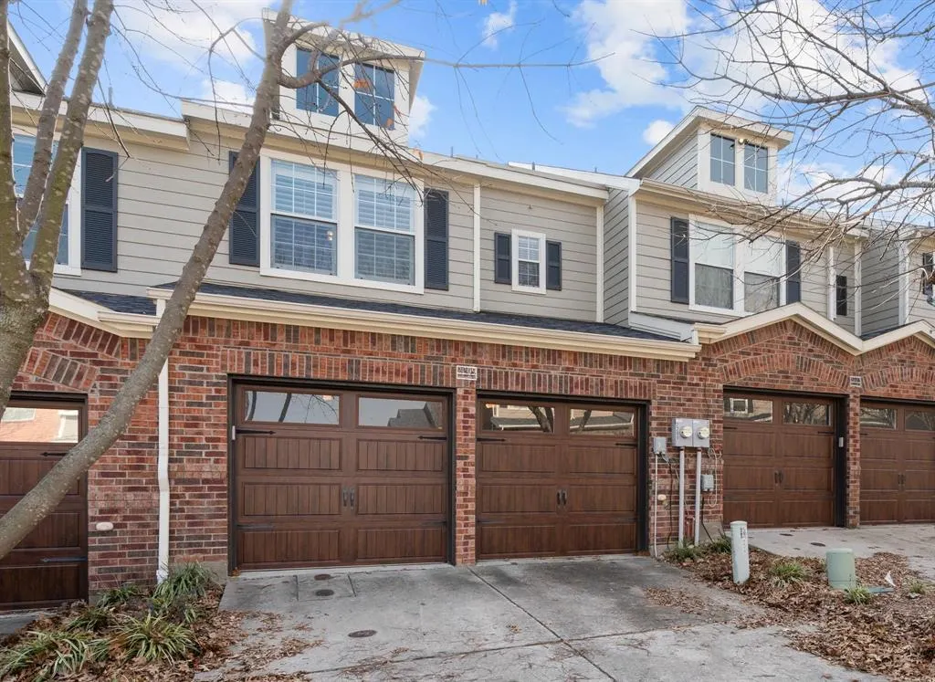 2209 Stonepark Place