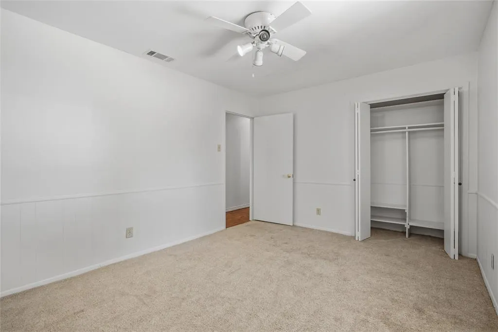 15721 mapleview