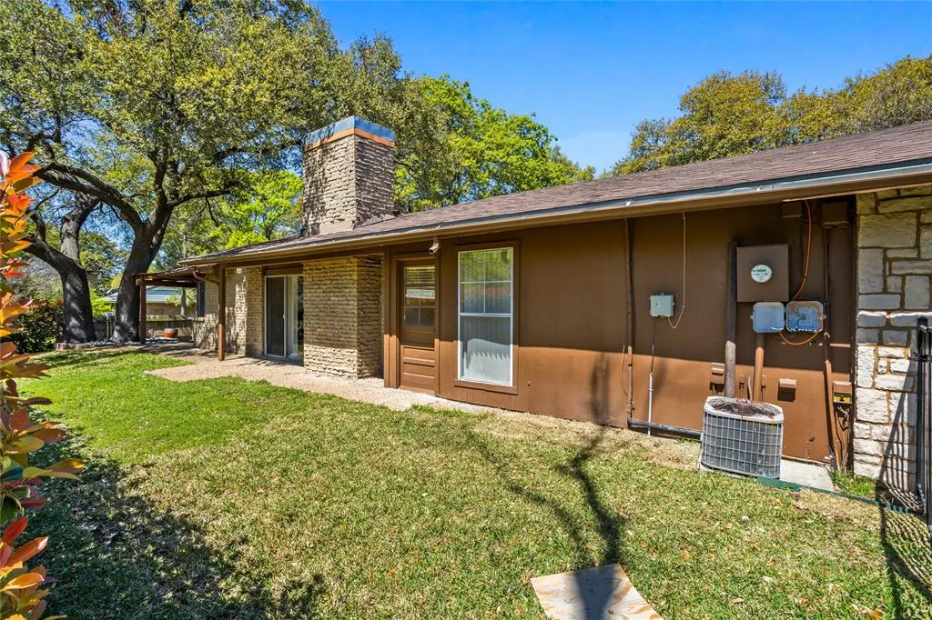 15721 mapleview