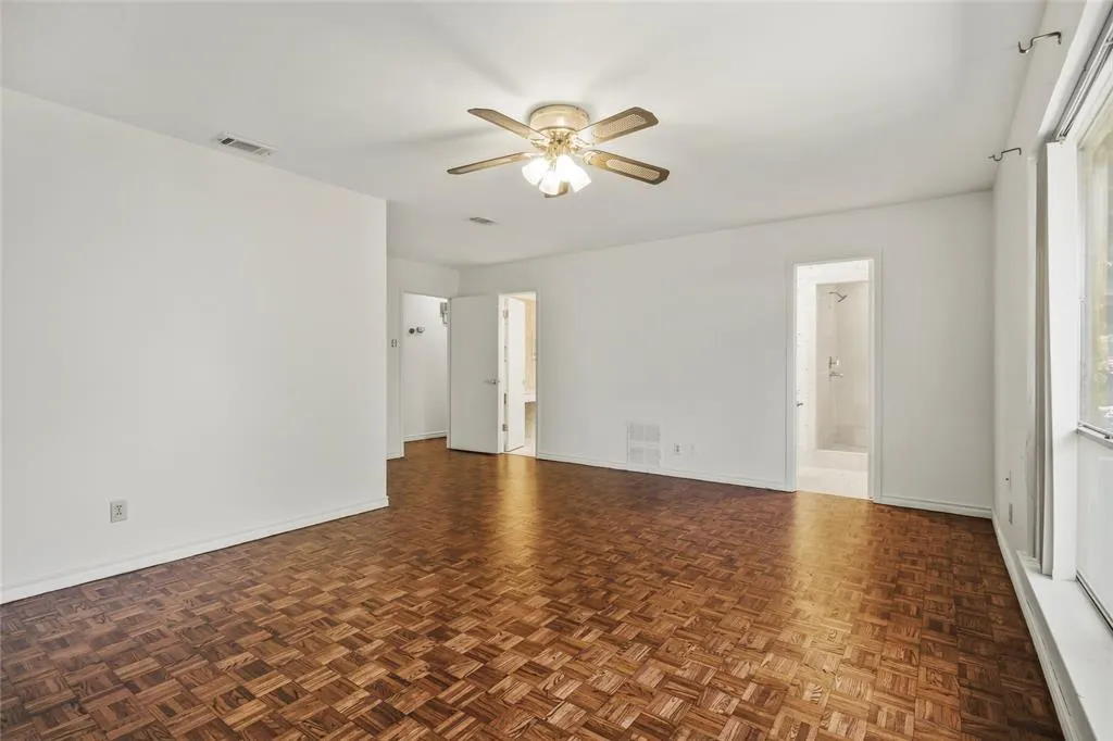 15721 mapleview