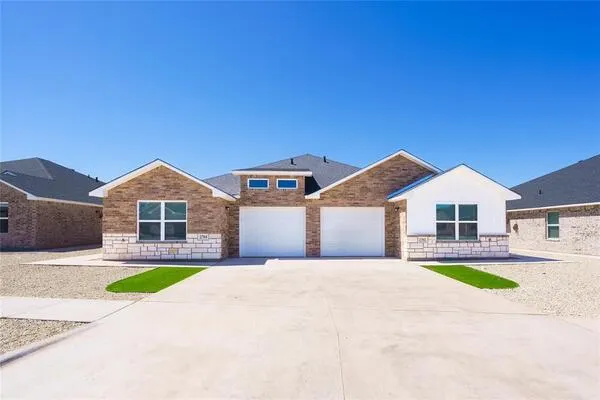 2720 Roman Lane