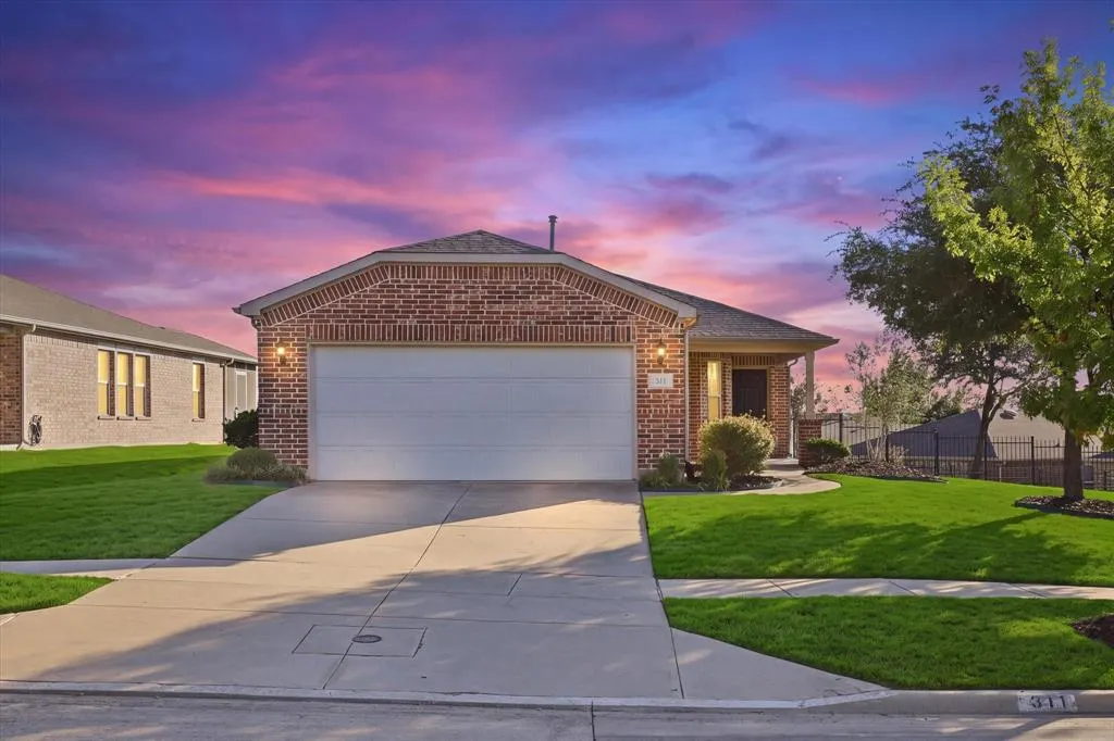 311 Mariposa Lane