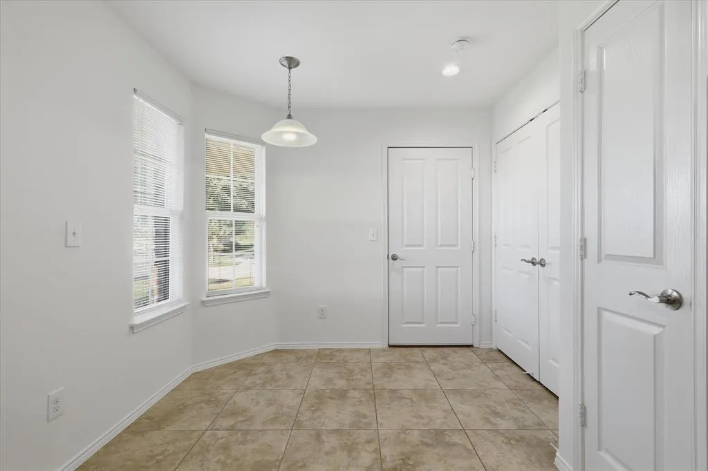311 Mariposa Lane