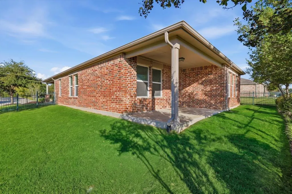 311 Mariposa Lane