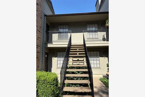 5335 BENT TREE FOREST Drive #288