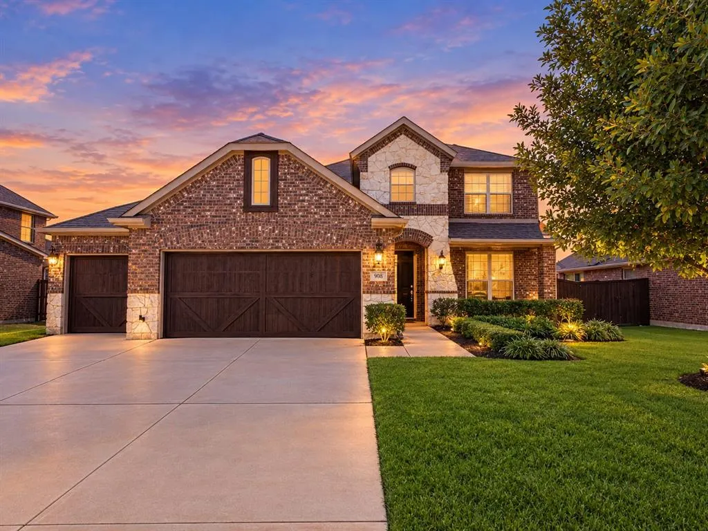 908 Birchwood Drive