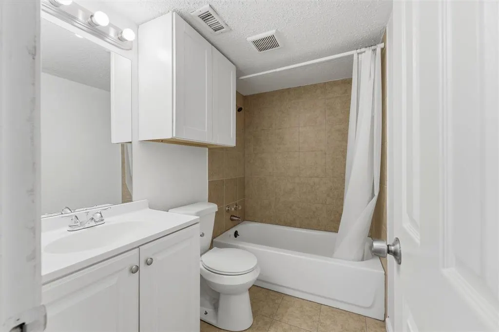 4643 Country Creek Drive #1092