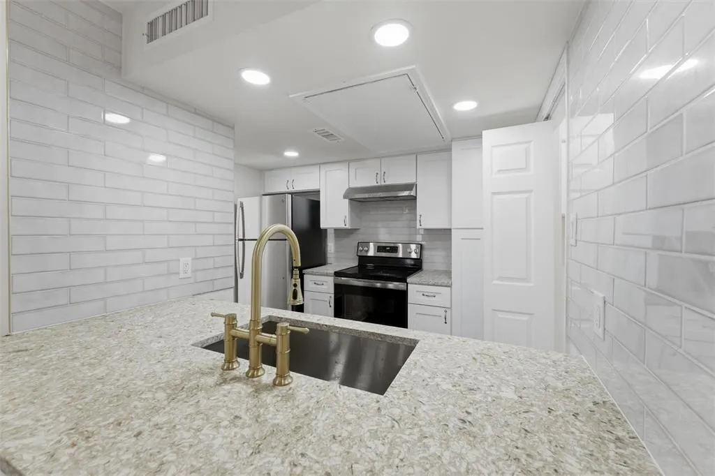 4643 Country Creek Drive #1092