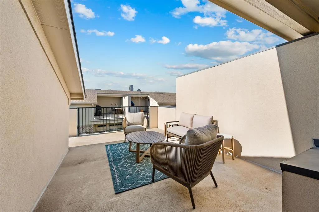 1303 Palm Springs Lane