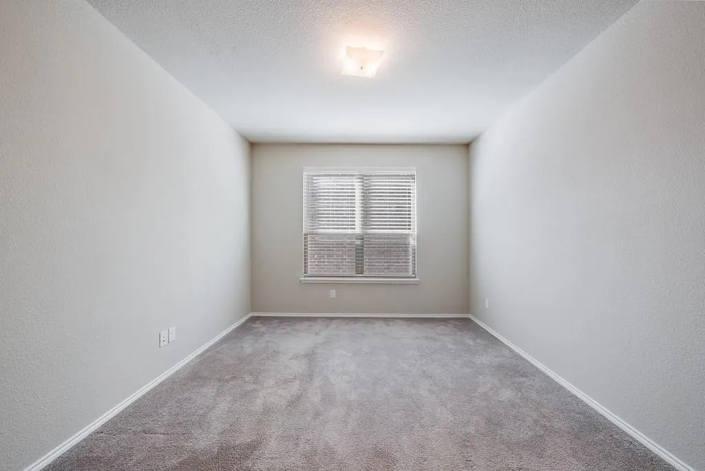 211 Miramar Avenue