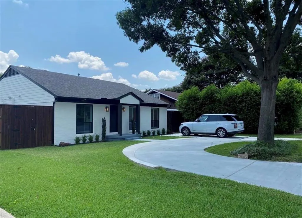 4906 W Mockingbird Lane