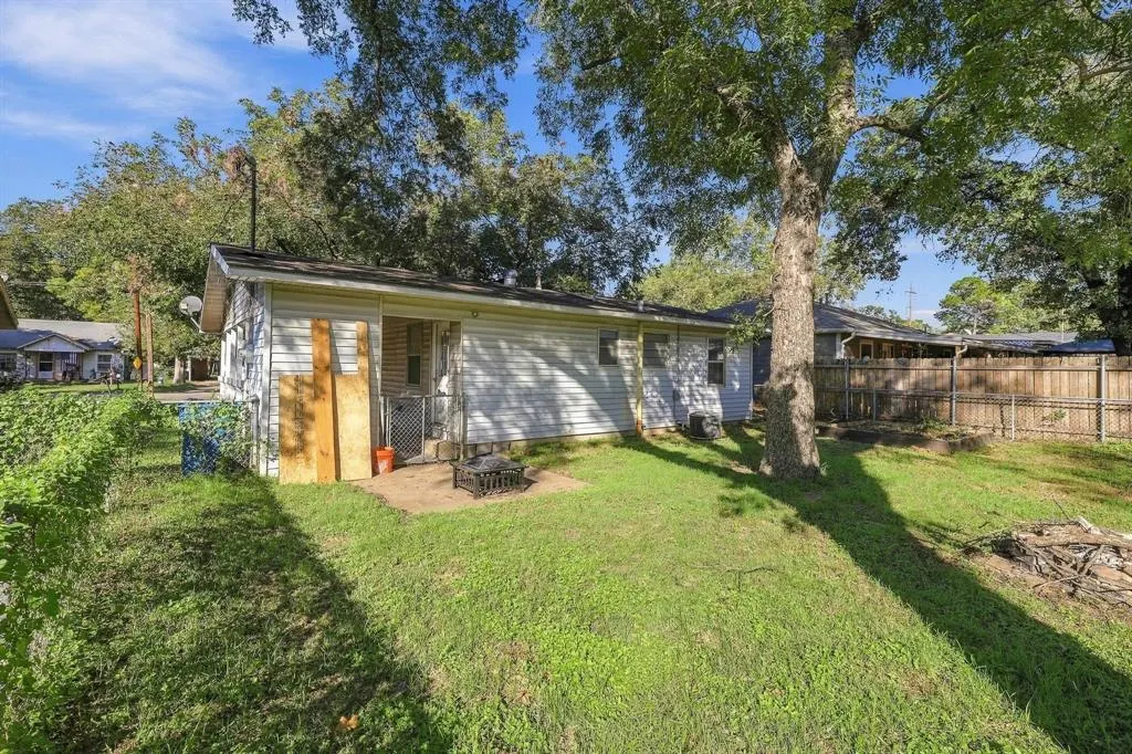 1014 W Florence Street