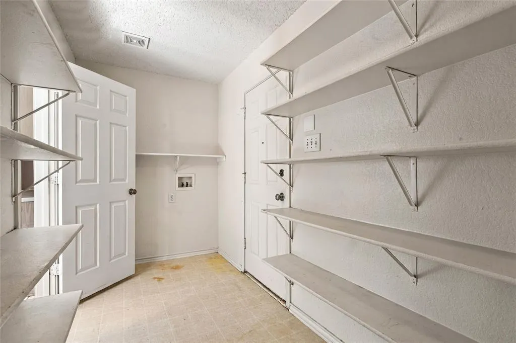 4120 Tupelo Trail
