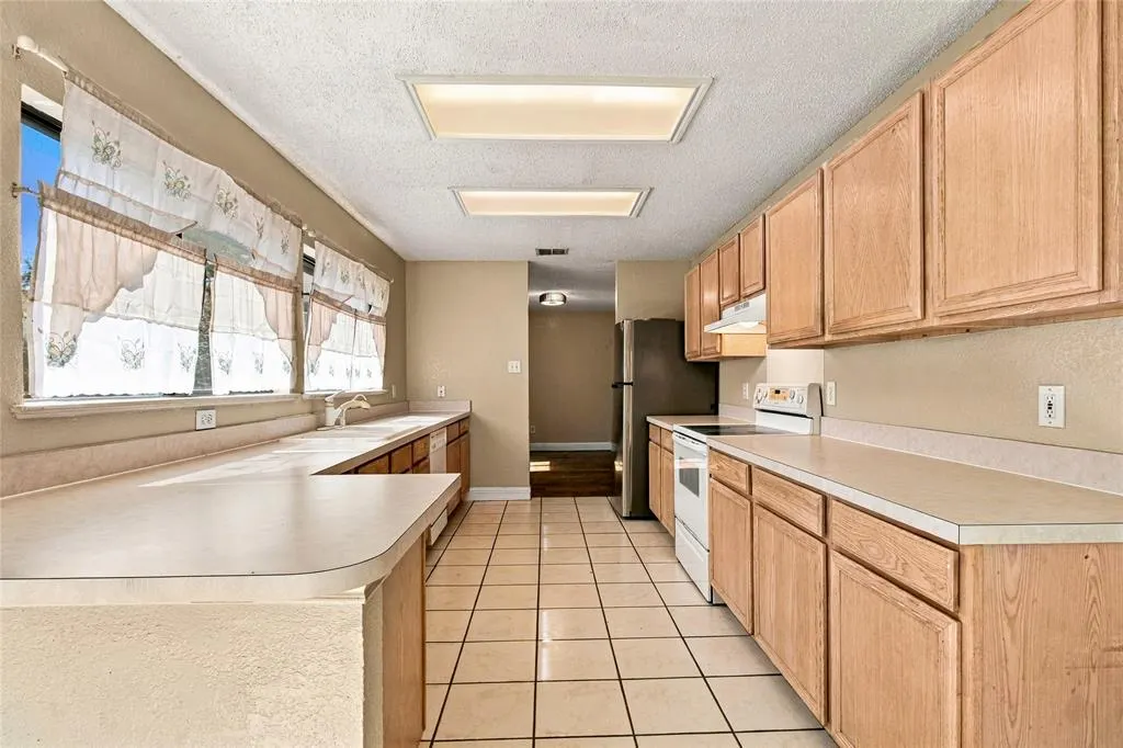4120 Tupelo Trail