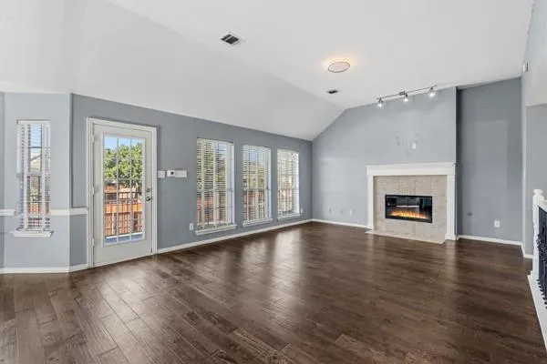 220 Cove Drive