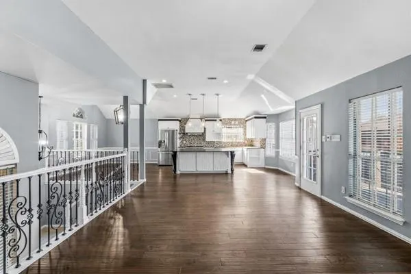 220 Cove Drive