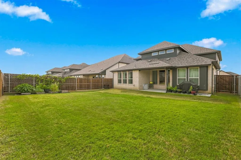 1717 Canals Drive