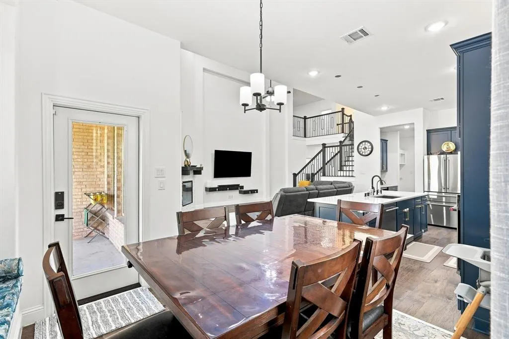1717 Canals Drive