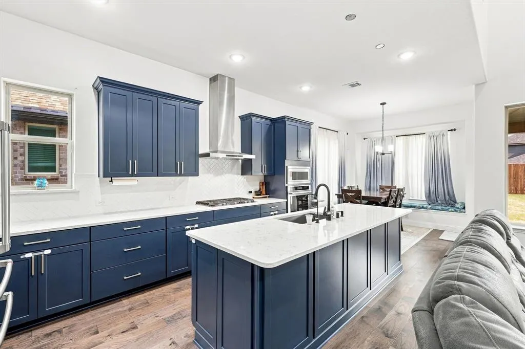 1717 Canals Drive