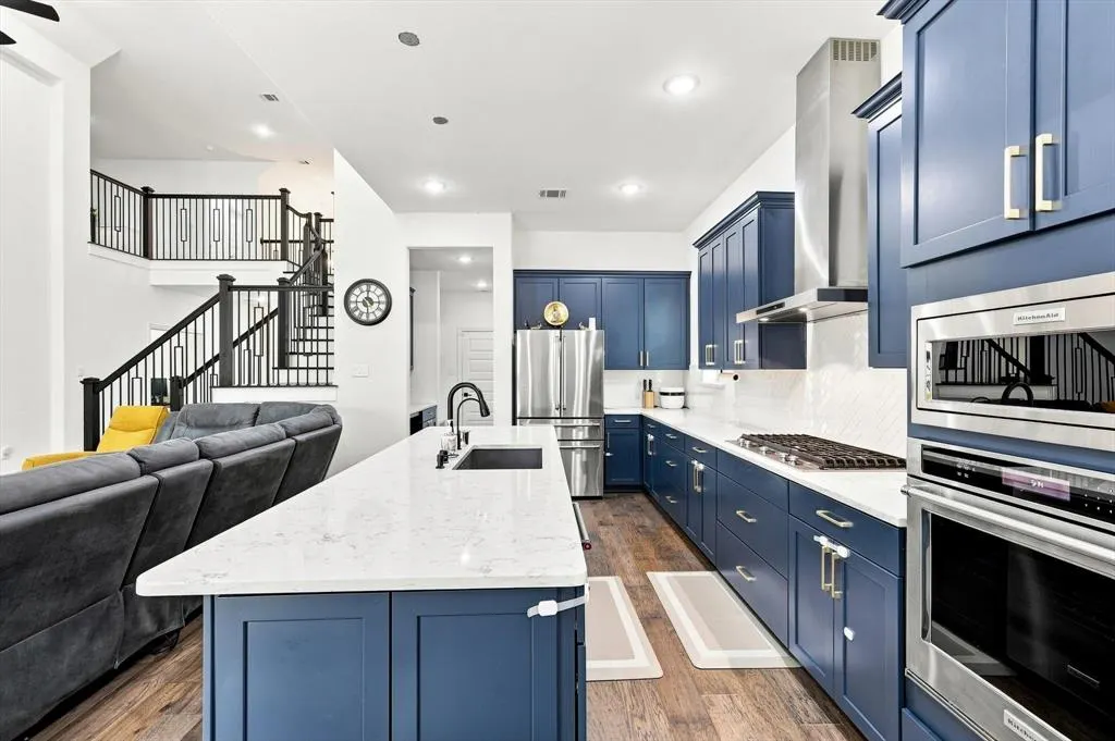 1717 Canals Drive