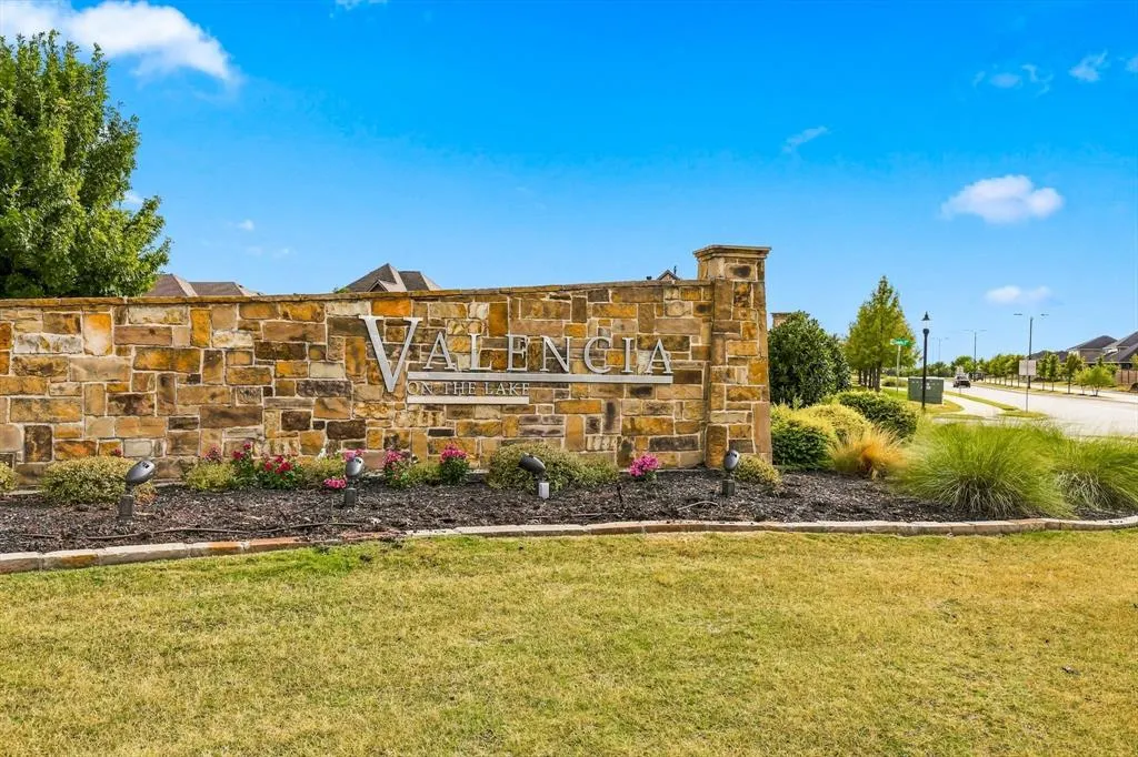 1717 Canals Drive