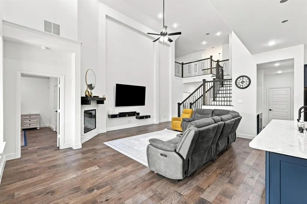 1717 Canals Drive