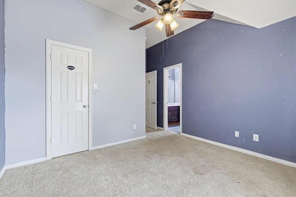 2621 Whispering Trail