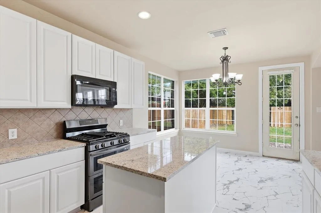 2621 Whispering Trail
