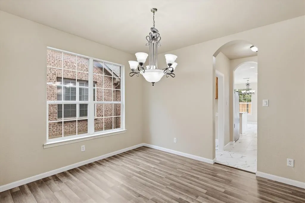 2621 Whispering Trail
