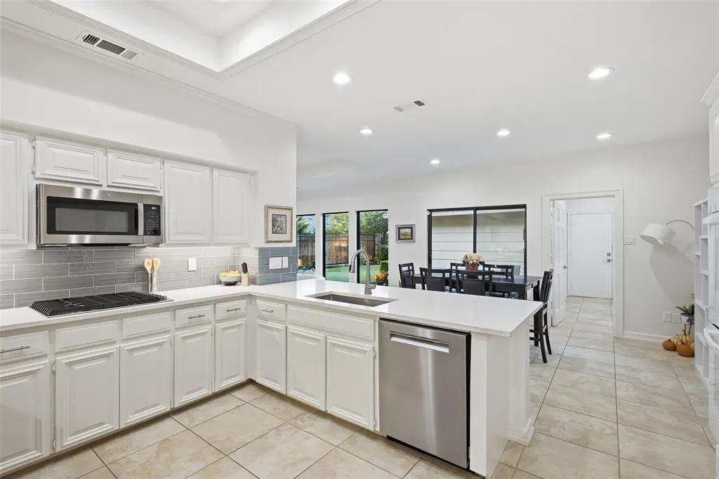 4115 Brooktree Lane