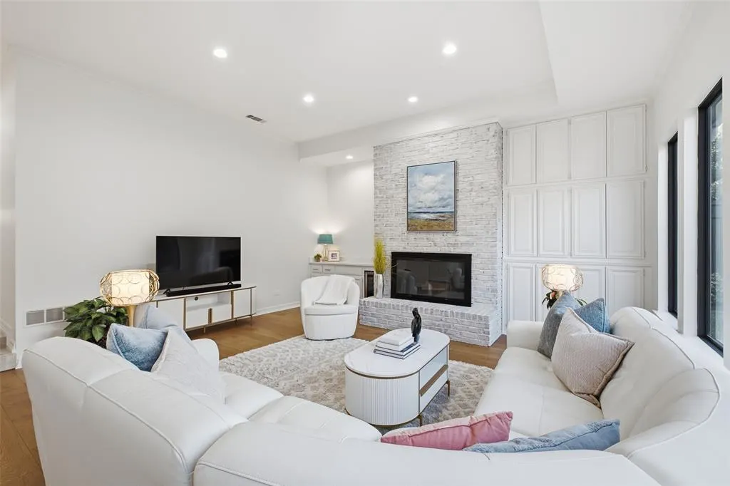4115 Brooktree Lane